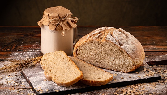 Sourdough vs Yeast | Why Bakers Are Replacing or Blending?