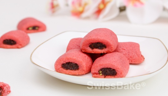 Raspberry Fig-Pistachio Bars Recipe